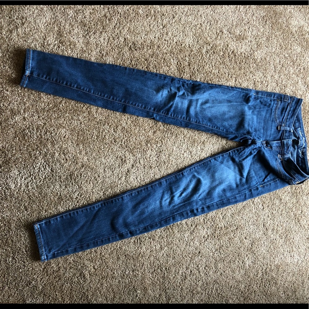 Blue skinny jeans